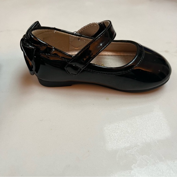 PANDANINJIA sz 5T patent Mary Jane ballet flat with bow and rubber sole - Picture 10 of 10
